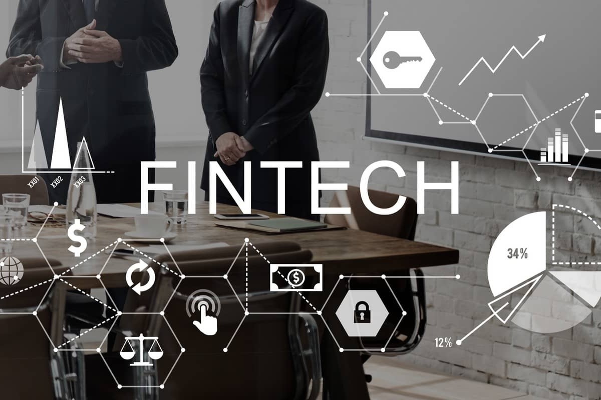 fintech-investment-financial-internet-technology-concept(1)
